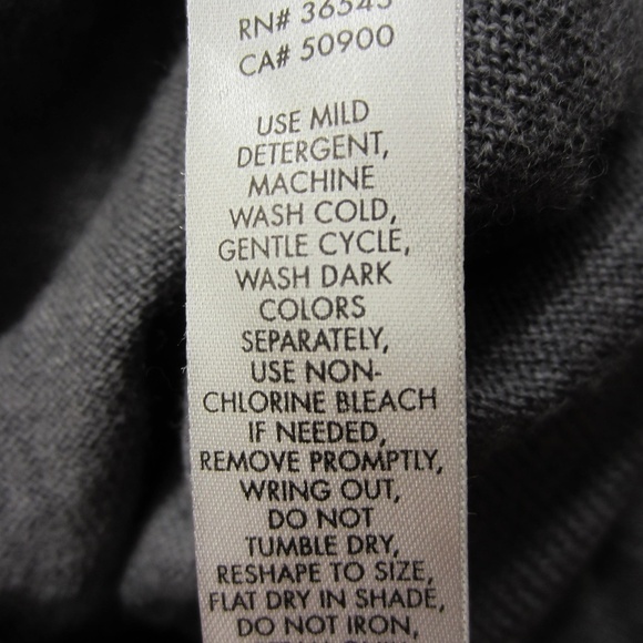 Calvin Klein Sweater Men's M‎ 100% Merino Wool V-Neck Ultra Soft,with **FLAW** - Picture 6 of 15